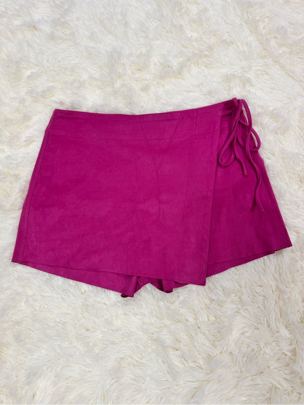 DAY&MOON FUCHSIA WRAP SUEDE SKORT